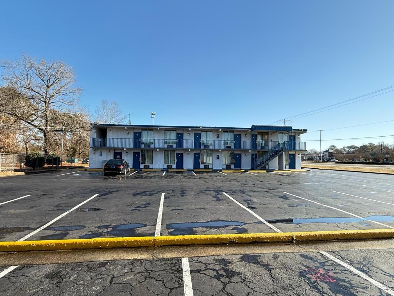Relax Inn Hampton Exterior photo