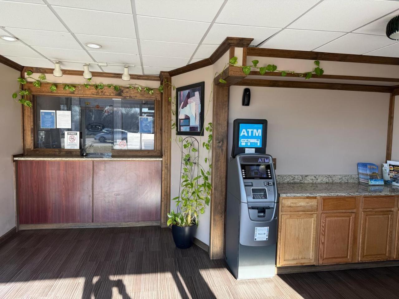 Relax Inn Hampton Exterior photo